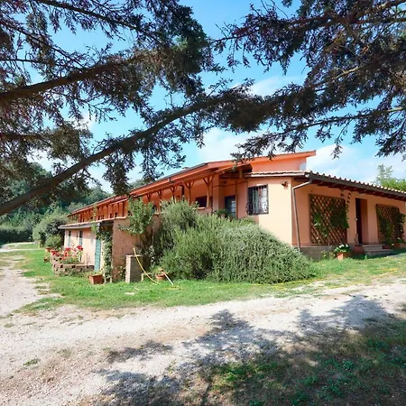 Hostel La Dimora Degli Etruschi *